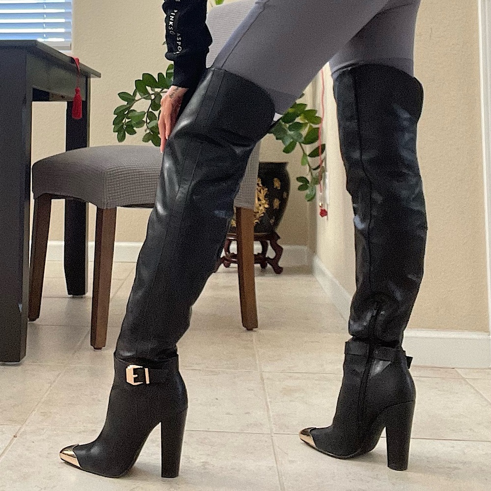 Shoe Dazzle Thigh High Boots with Gold Toe Tip in Black - US 6.5